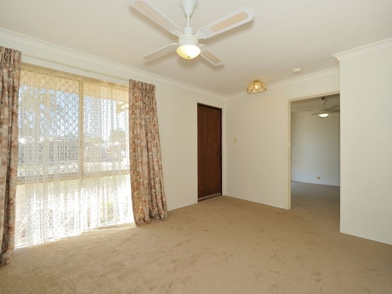 12 Manila Place, Warnbro WA 6169