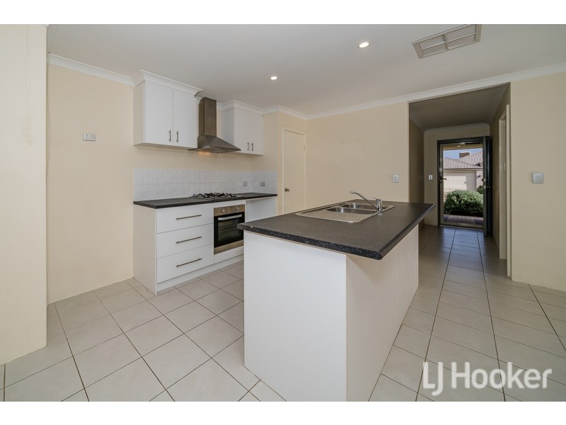 26 Hayeswater Circuit, Waikiki WA 6169