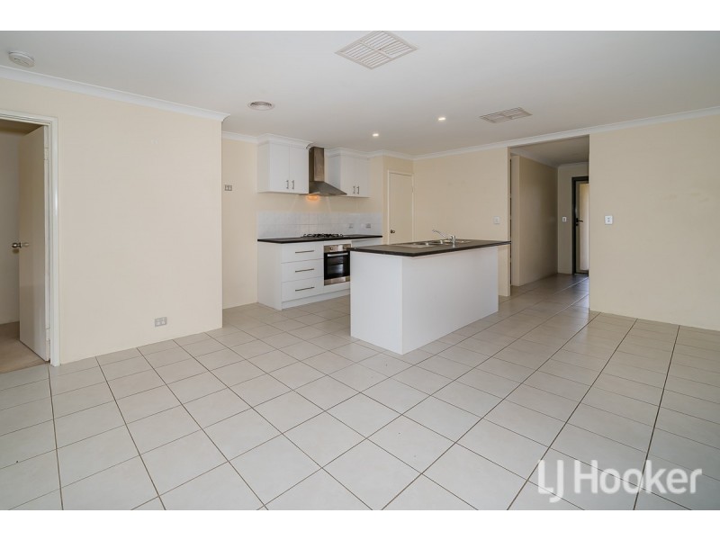 26 Hayeswater Circuit, Waikiki WA 6169