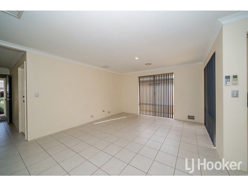 26 Hayeswater Circuit, Waikiki WA 6169