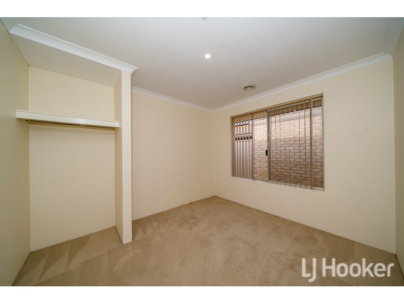 26 Hayeswater Circuit, Waikiki WA 6169
