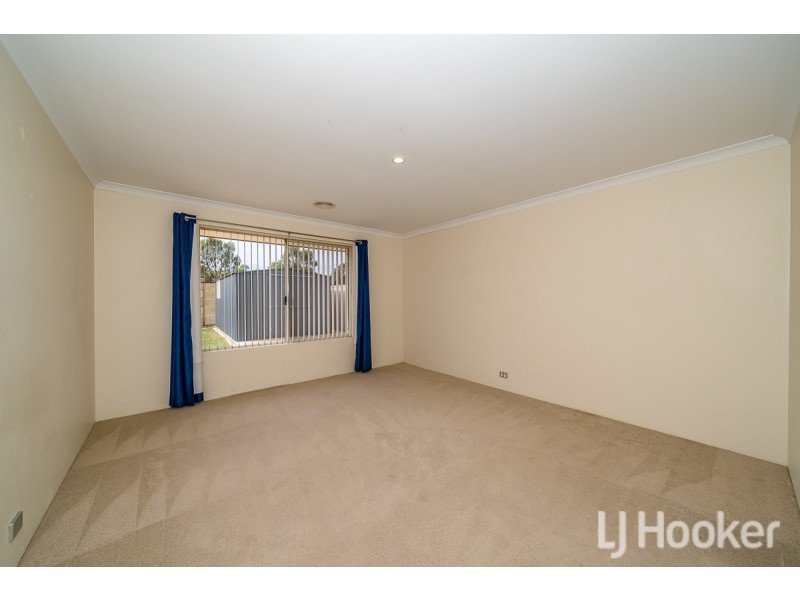 26 Hayeswater Circuit, Waikiki WA 6169