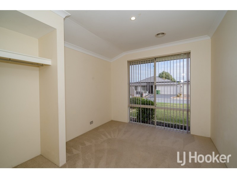 26 Hayeswater Circuit, Waikiki WA 6169