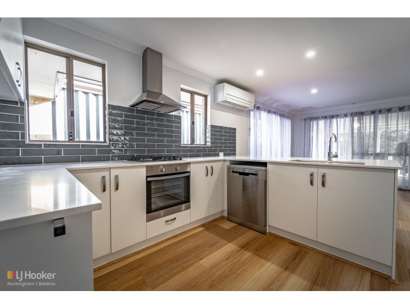 28 Flame Tree Loop, Baldivis WA 6171