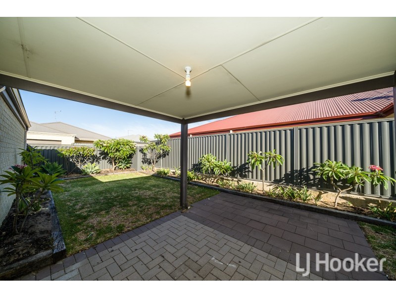 8 Pyrenees Parkway, Baldivis WA 6171
