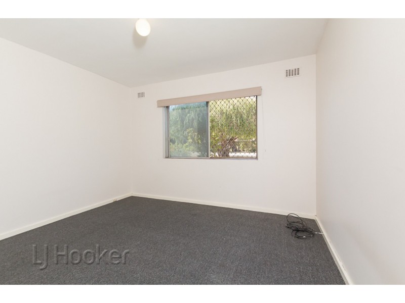 4/4 Minchinson Street, Shoalwater WA 6169