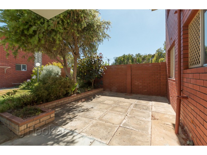 4/4 Minchinson Street, Shoalwater WA 6169