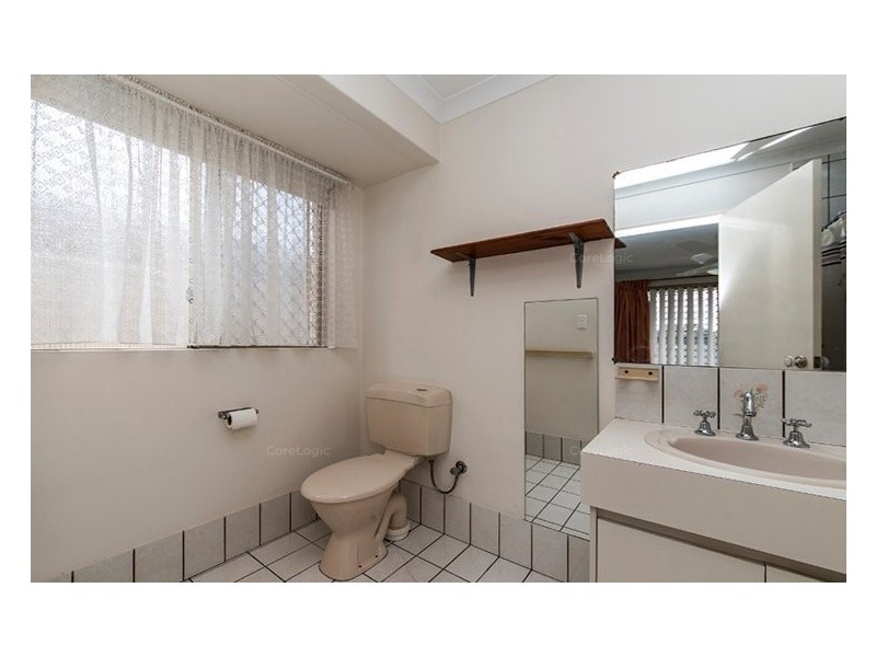 13 Woodbridge Drive, Cooloongup WA 6168