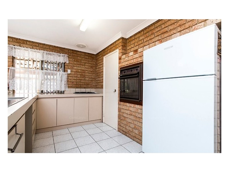 13 Woodbridge Drive, Cooloongup WA 6168