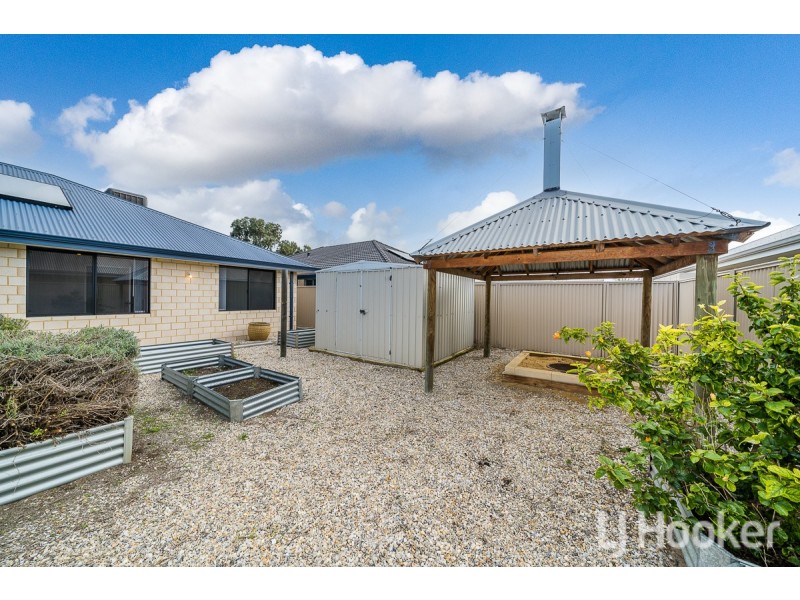 21 Arnside Bend, Waikiki WA 6169