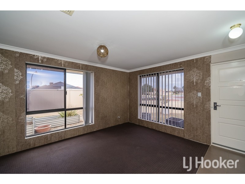 21 Arnside Bend, Waikiki WA 6169