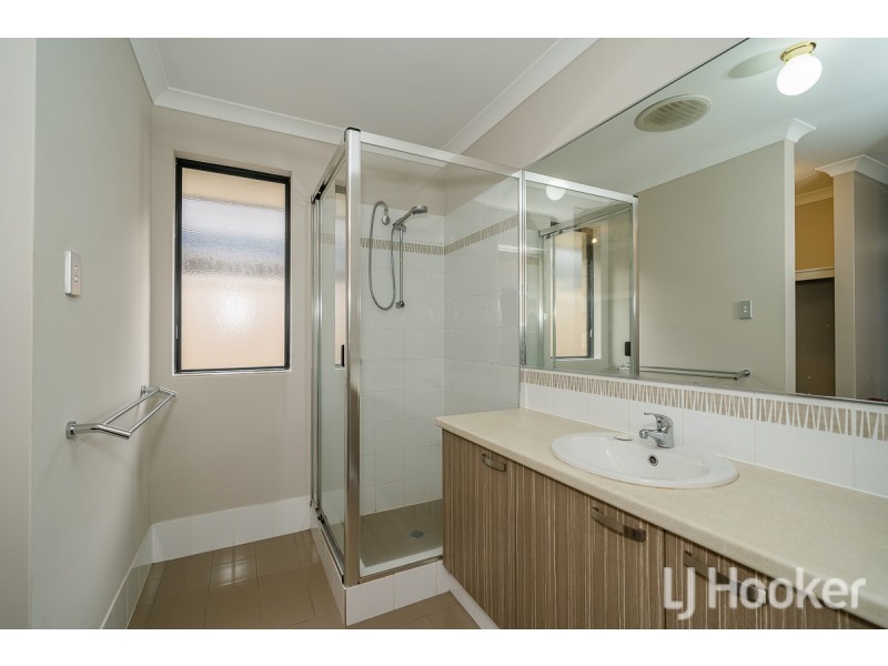 21 Arnside Bend, Waikiki WA 6169