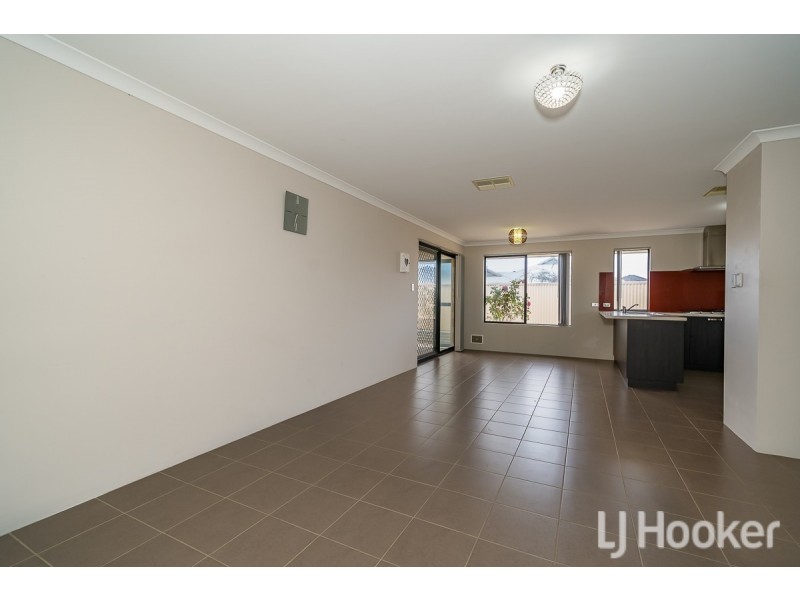 21 Arnside Bend, Waikiki WA 6169