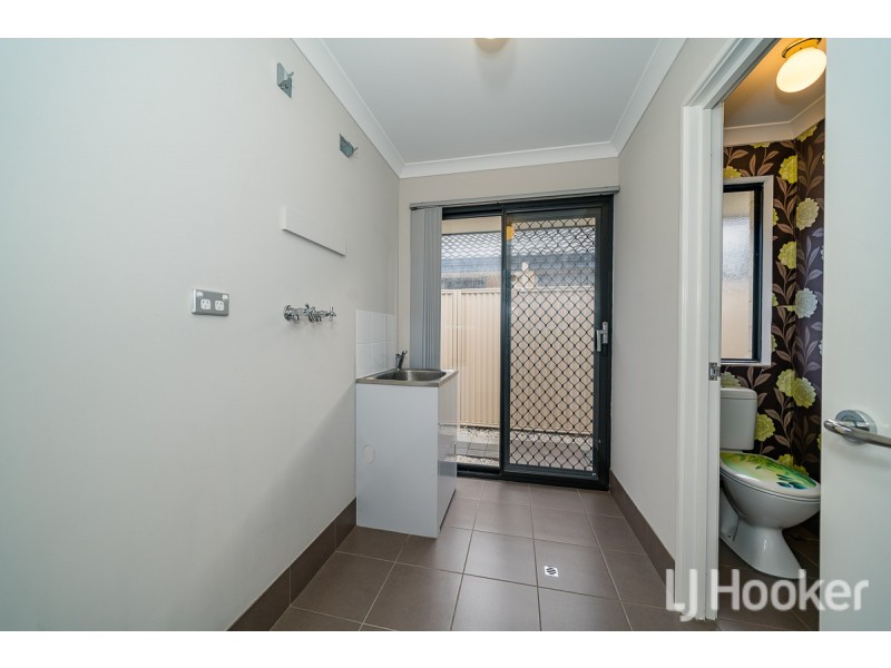 21 Arnside Bend, Waikiki WA 6169