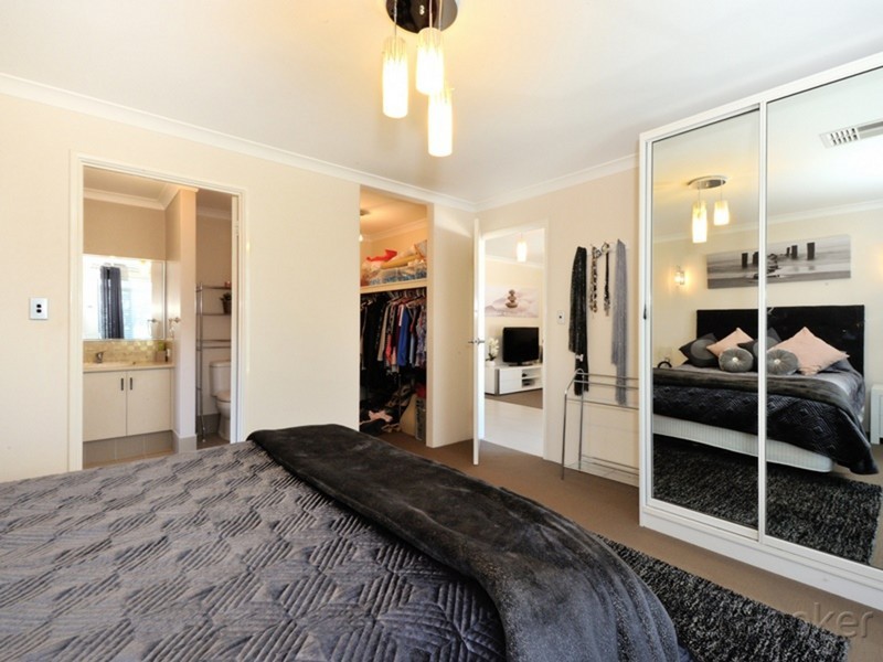 3 Orly Cove, Port Kennedy WA 6172