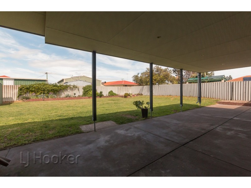 114 Simpson Avenue, Rockingham WA 6168