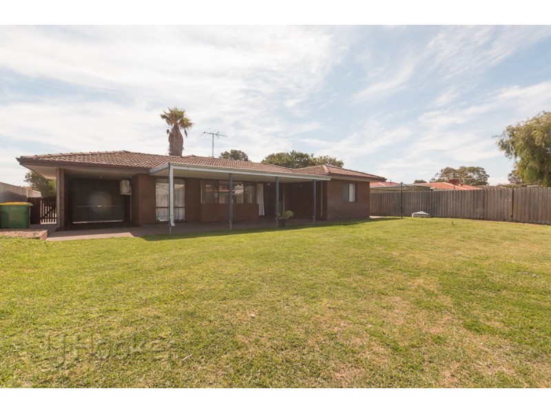 114 Simpson Avenue, Rockingham WA 6168