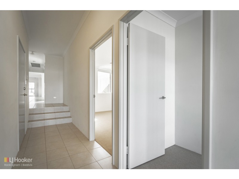 4A Shelton Street, Waikiki WA 6169