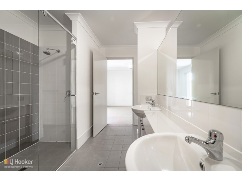 4A Shelton Street, Waikiki WA 6169