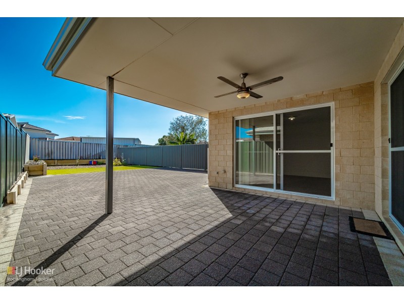 4A Shelton Street, Waikiki WA 6169