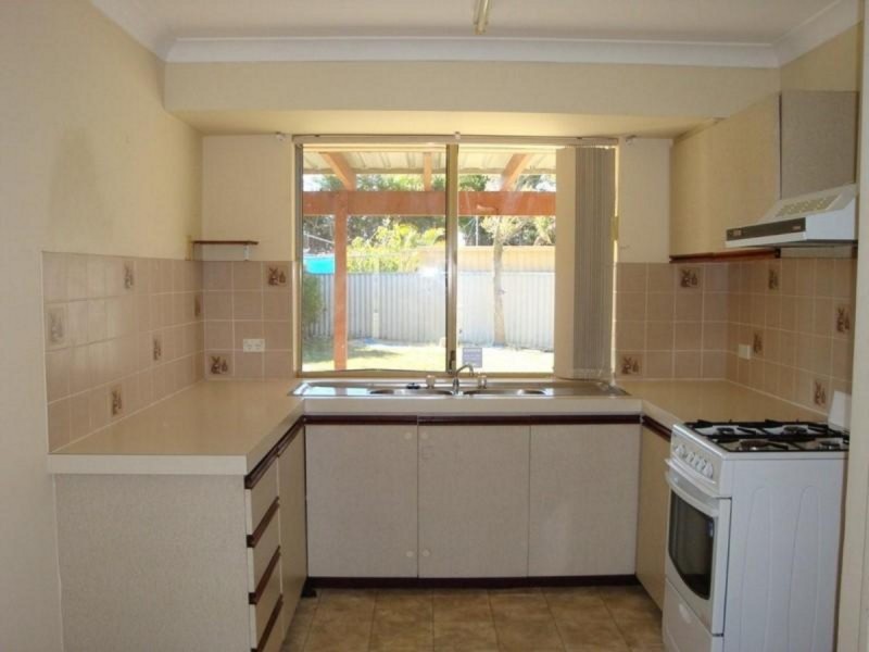 43 Gumnut Crescent, Safety Bay WA 6169