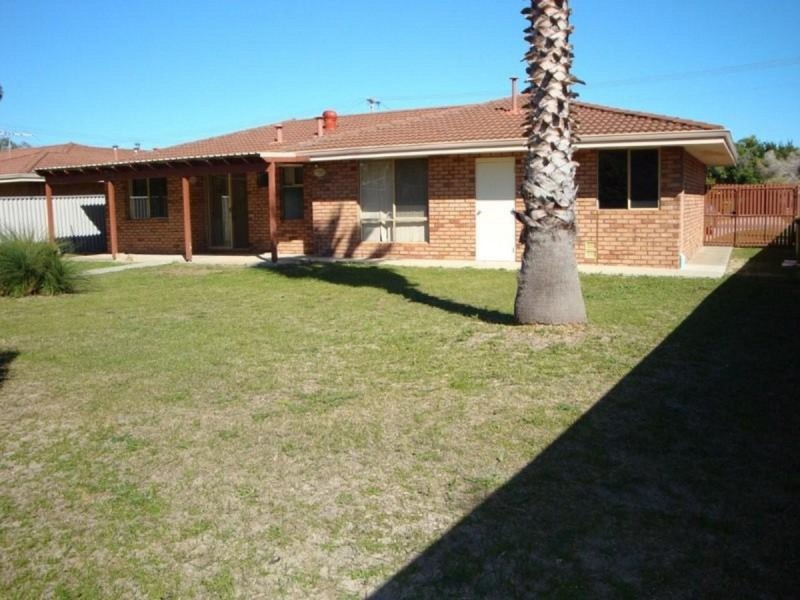 43 Gumnut Crescent, Safety Bay WA 6169