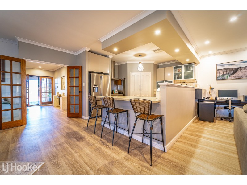 23 Lowlands Crescent, Secret Harbour WA 6173