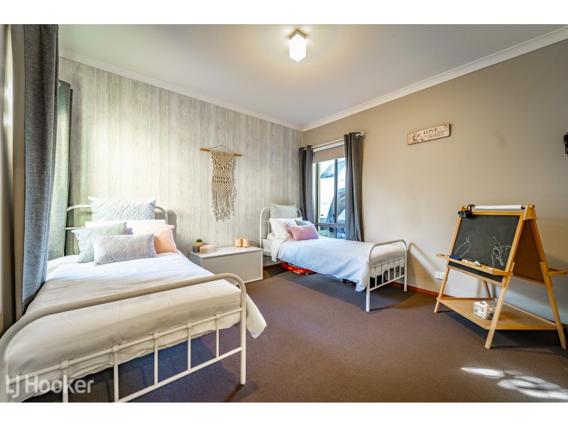 23 Lowlands Crescent, Secret Harbour WA 6173