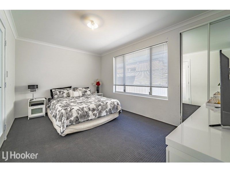 6 Yaramin Way, Golden Bay WA 6174