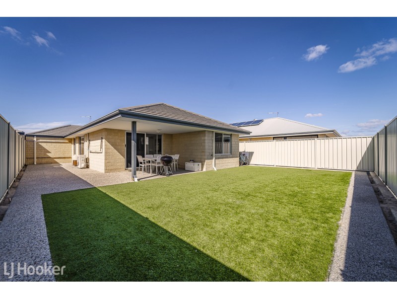 6 Yaramin Way, Golden Bay WA 6174