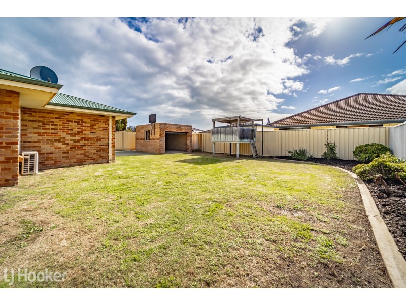 68 Chelmsford Avenue, Port Kennedy WA 6172