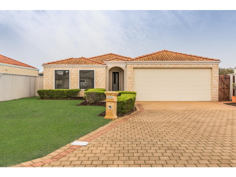 12 Fremont Place, Secret Harbour WA 6173