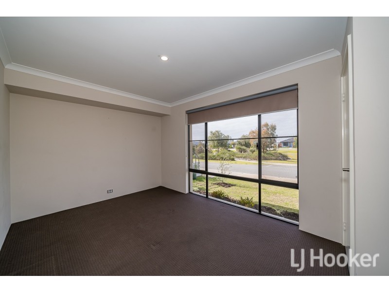 21 Flagship Avenue, Waikiki WA 6169