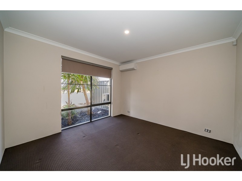 21 Flagship Avenue, Waikiki WA 6169