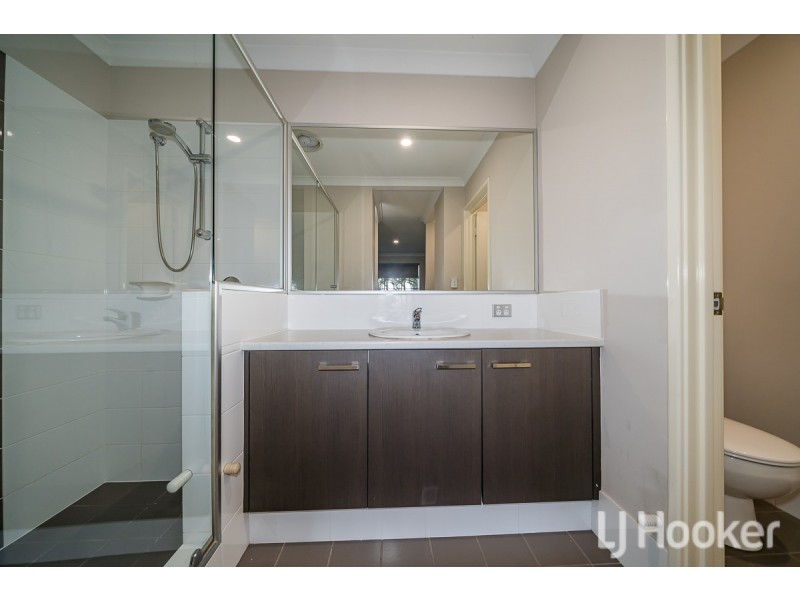 21 Flagship Avenue, Waikiki WA 6169