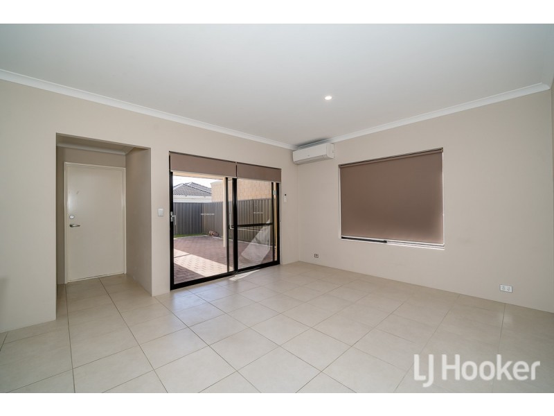 21 Flagship Avenue, Waikiki WA 6169