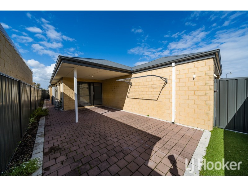 21 Flagship Avenue, Waikiki WA 6169