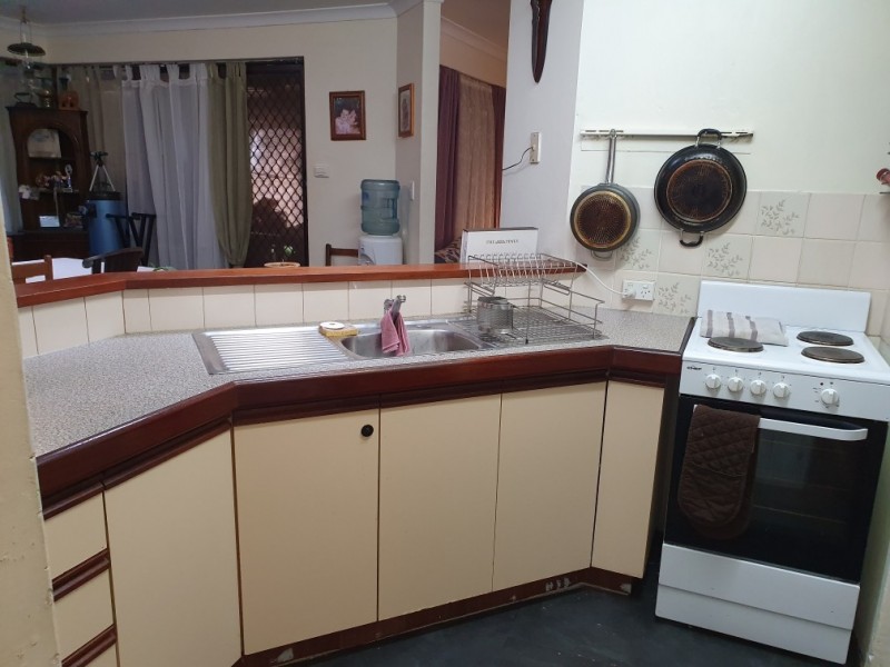 8 Blackboy Rise, Parmelia WA 6167