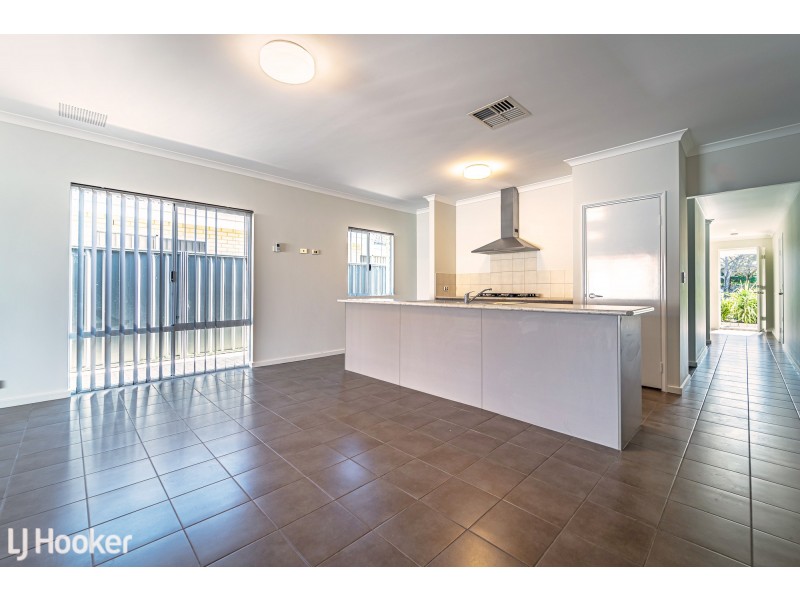 21 Fontainebleu Vista, Port Kennedy WA 6172