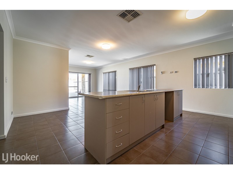 21 Fontainebleu Vista, Port Kennedy WA 6172