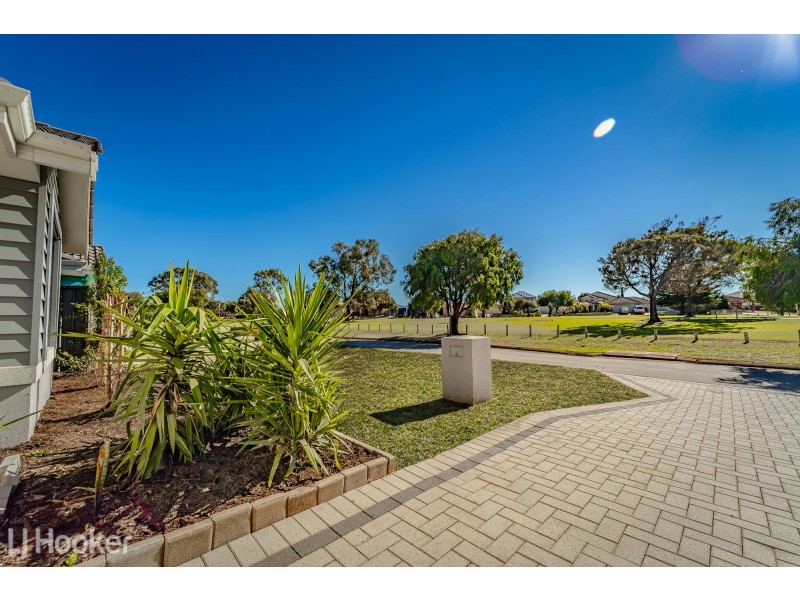 21 Fontainebleu Vista, Port Kennedy WA 6172