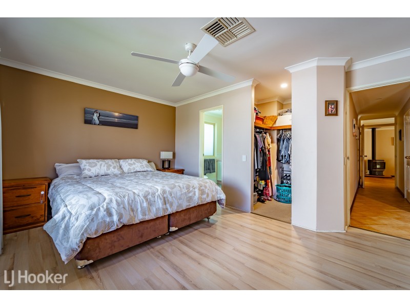 22 Bridgewater Court, Waikiki WA 6169