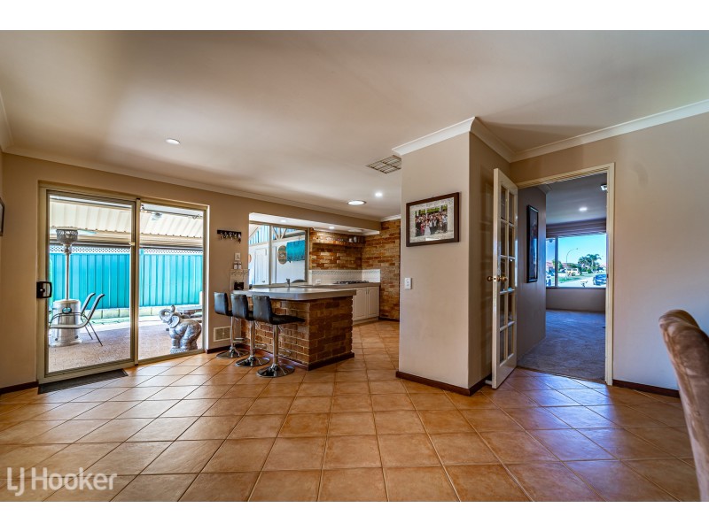 22 Bridgewater Court, Waikiki WA 6169