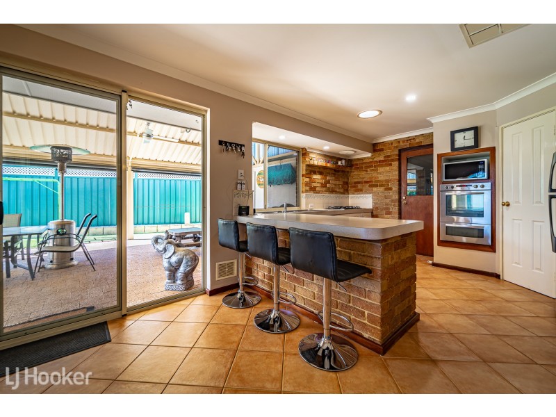22 Bridgewater Court, Waikiki WA 6169