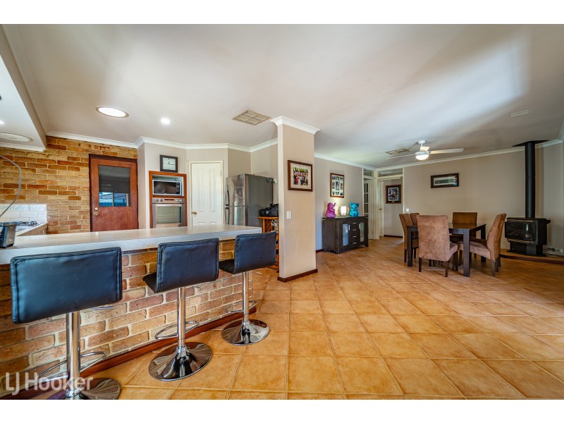 22 Bridgewater Court, Waikiki WA 6169