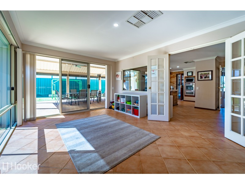 22 Bridgewater Court, Waikiki WA 6169