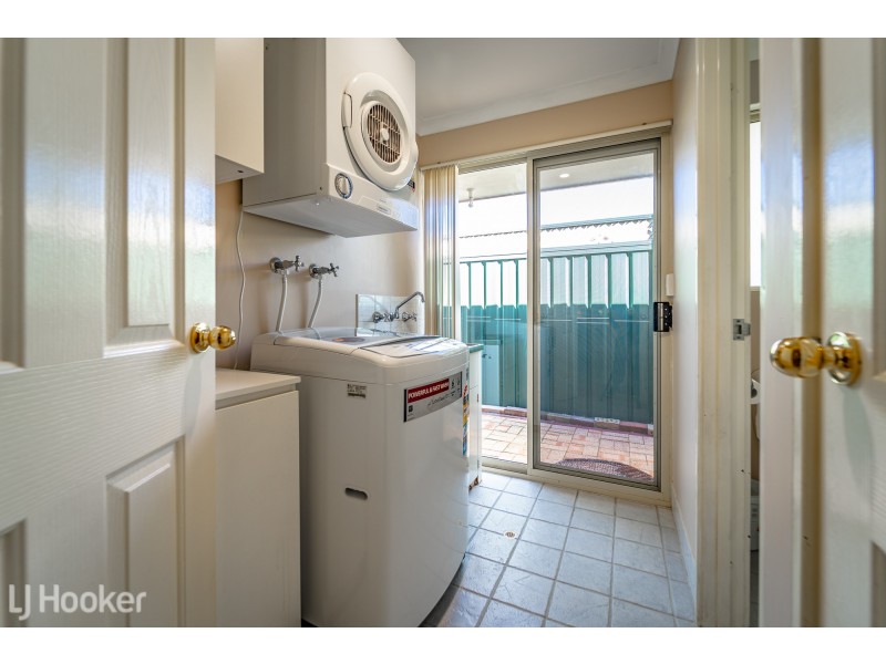 22 Bridgewater Court, Waikiki WA 6169