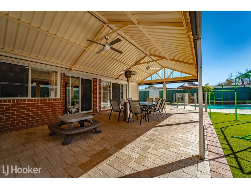 22 Bridgewater Court, Waikiki WA 6169