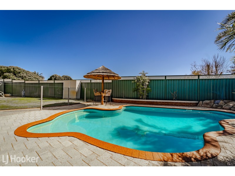 22 Bridgewater Court, Waikiki WA 6169