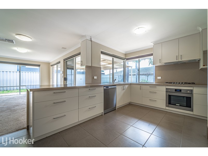 1 Elysee Court, Port Kennedy WA 6172